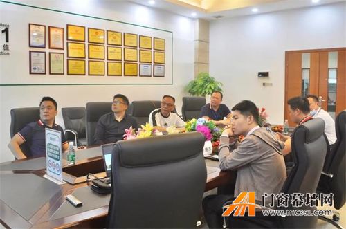 湖南省國防科技工業局技術開發中心主任一行蒞臨合和集團參觀考察，共探技術合作新機遇